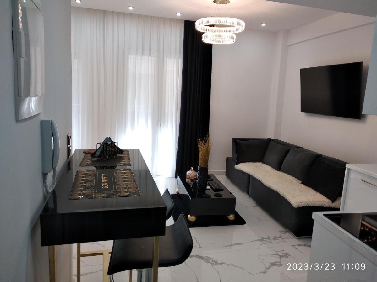 Despina'S Palace Apt Downtown Iraklion Buitenkant foto